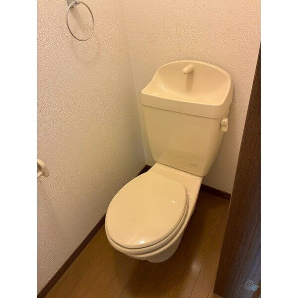 アンプルール　リーブル　ガーネットのトイレ