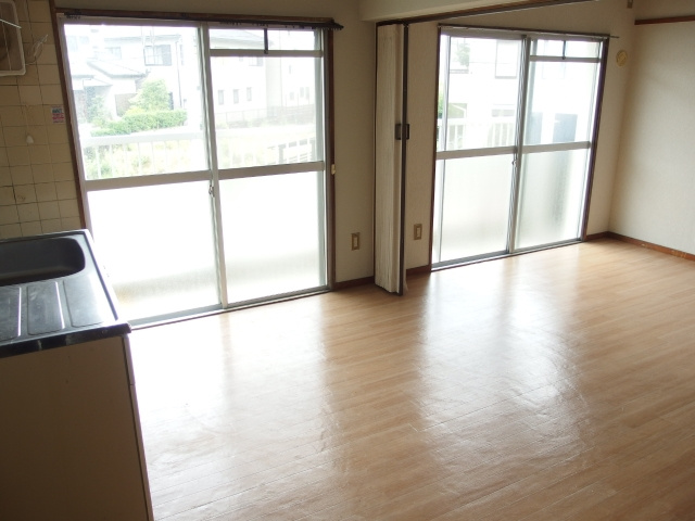 コーポ山手の居間・リビング