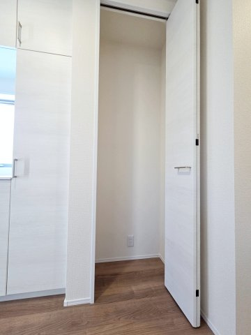 【玄関】 | 知多市寺本台第3　1号棟