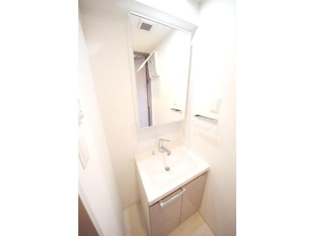 AZEST青砥の洗面所