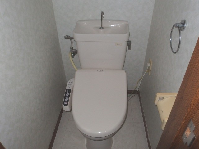 シャトレ城南Aのトイレ|別室イメージ