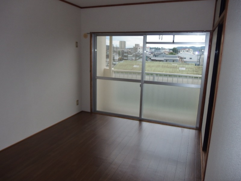 ニューシーズ宮地の居間・リビング