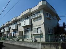 クレインコートハウスの画像