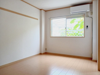 【居間・リビング】 | クレインコートハウス | 居室・リビング