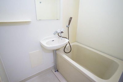 【浴室】 | エルディム山﨑 | コンパクトで使いやすいお風呂です