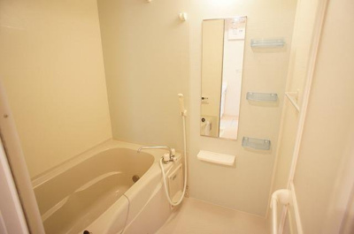 【浴室】 | ヒルサイド・ブローテＡ | ゆったり過ごせるお風呂です