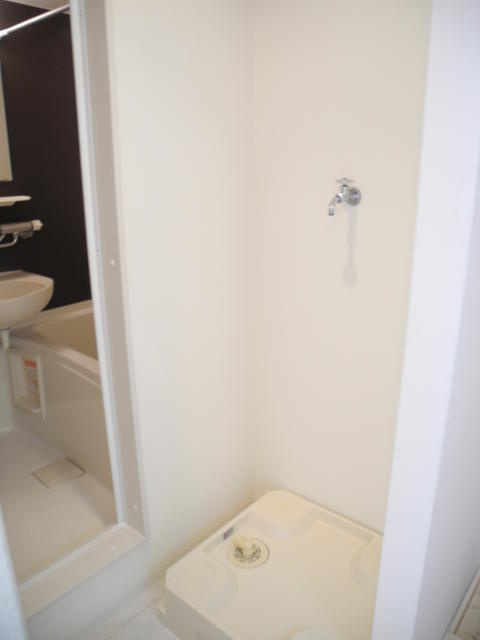 川崎市多摩区栗谷３丁目のアパートの設備|室内洗濯機置場