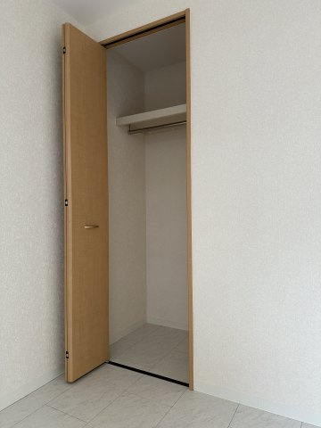 川崎市多摩区栗谷３丁目のアパートの収納