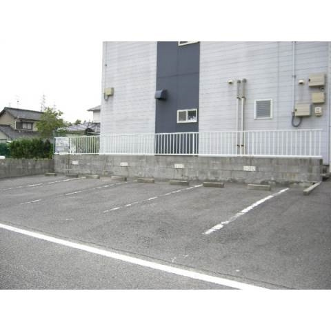 ニューライフＫＳの駐車場