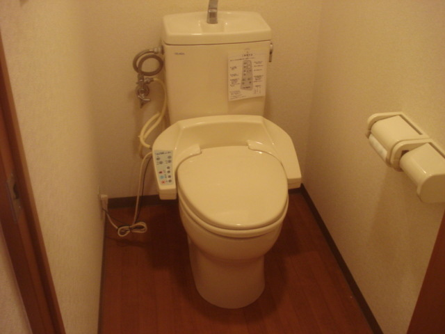 川崎市多摩区生田２丁目の賃貸マンションのトイレ