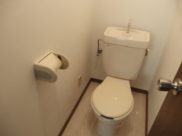 ファミール高畑のトイレ
