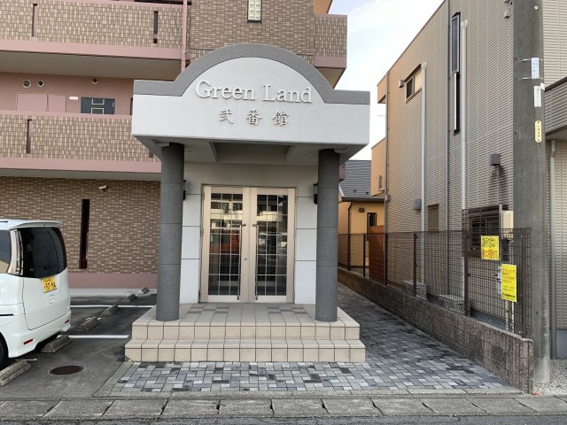 グリーンランド弐番館のエントランス