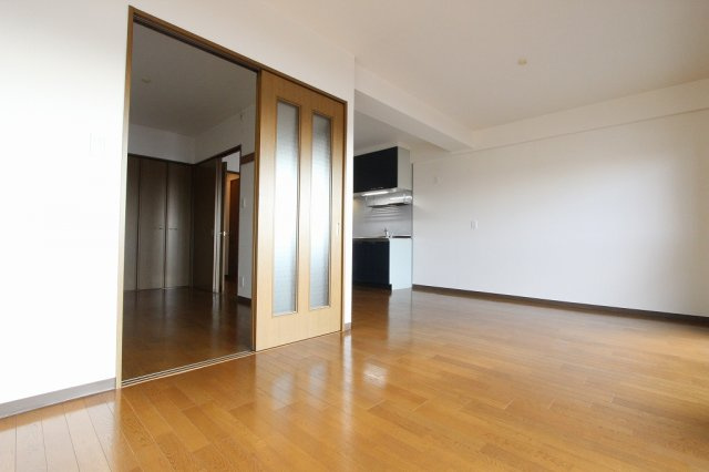 グリーンランド弐番館の居間・リビング