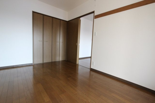 グリーンランド弐番館の居間・リビング