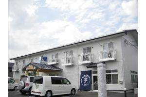 ホワイトテラス城南の外観