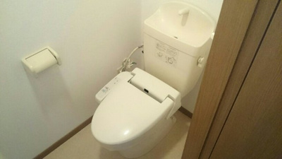 【トイレ】 | カイラス・ドルフ