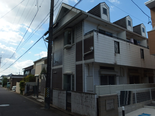 プレジール岡崎の外観