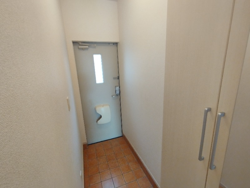 サン・フェリスタの玄関