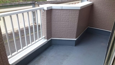 【バルコニー】 | アレグリアス | バルコニーからの眺めを楽しみながら食事をしませんか