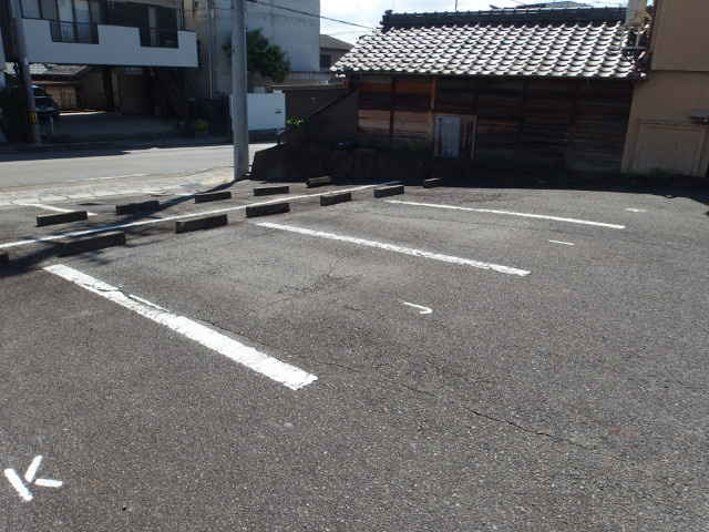 アメニティ天野Ⅱの駐車場