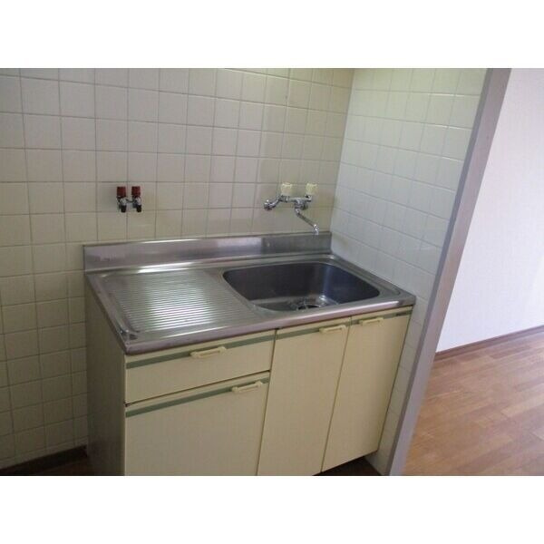 シティ丸和のキッチン