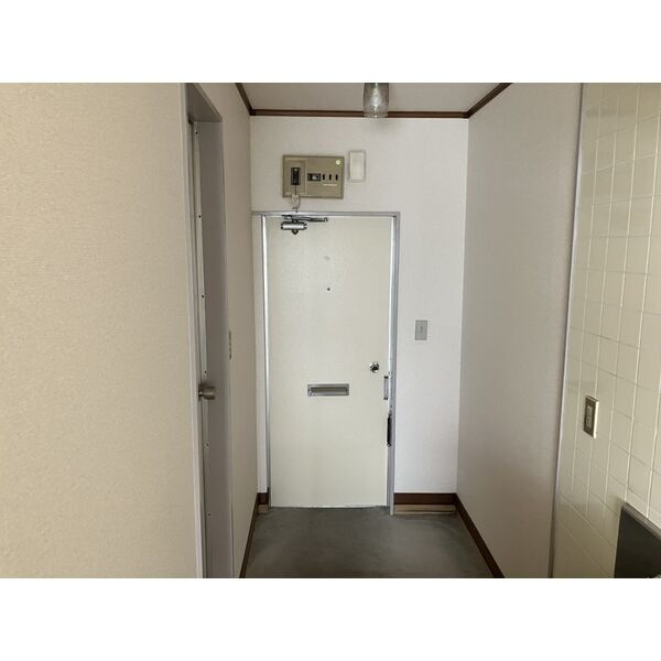 ぎんなんハウスの玄関