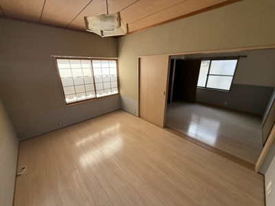 【洋室】 | ロフトすやまⅡ