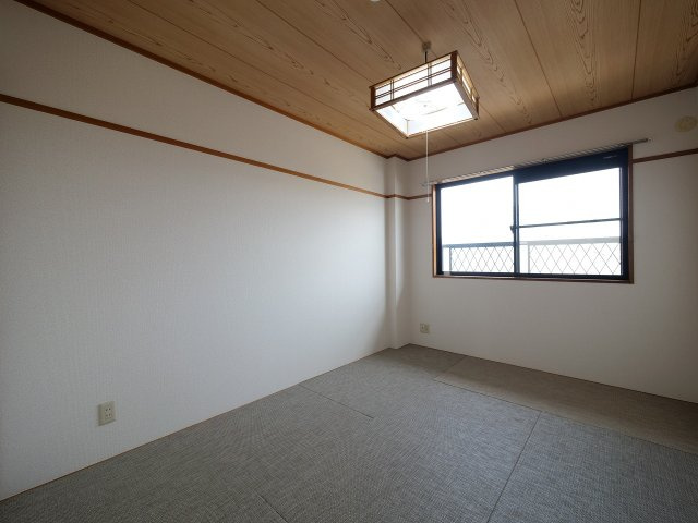 グレーシア福田の和室
