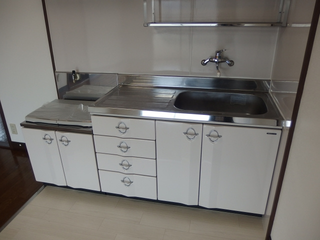 ドミールFUTABAのキッチン