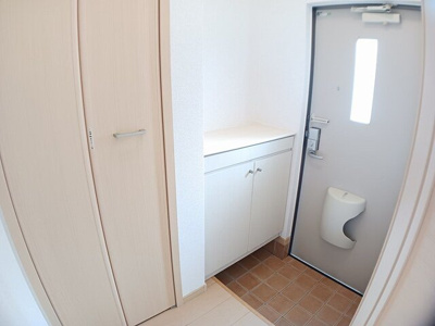 【玄関】 | クレイン　フィールドⅡ