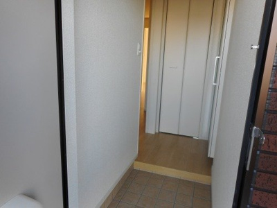 【玄関】 | ライフステージ岡田Ⅰ