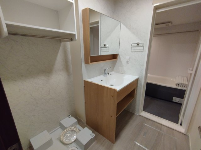 グレイスガーデン赤渋の独立洗面台