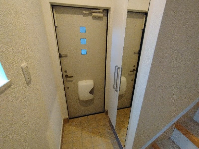 シャン・ド・フルールＳの玄関