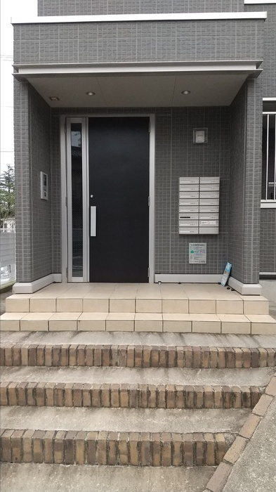 グレイスコートのエントランス