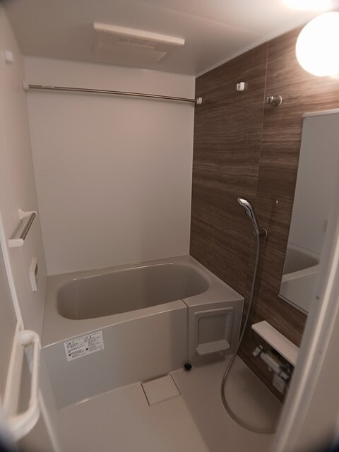 ジュネスＹＡＭＡＭＯＴＯⅡの浴室