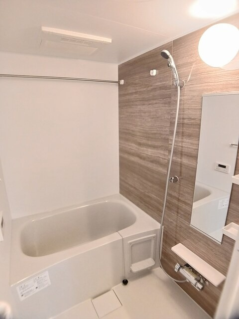 ジュネスＹＡＭＡＭＯＴＯⅡの浴室