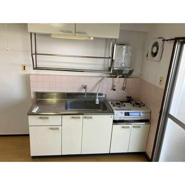 朝日ビルのキッチン