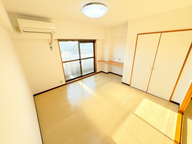 ウラックスビルの洋室|他号室の写真の為異なる場合は、現況優先とします。