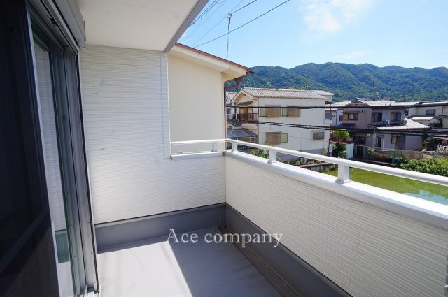 【バルコニー】 | 八尾市水越3丁目 | 【2階のワイドバルコニー☆】南向き☆現況前面に建物が無く、陽当り良好です☆