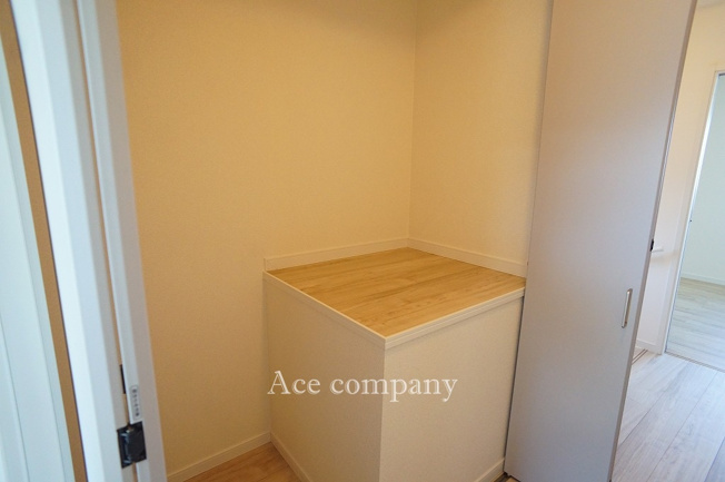 【収納】 | 八尾市水越3丁目 | 3階、廊下に物入収納もあります♪