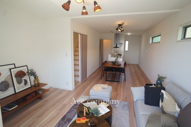 【居間・リビング】 | 八尾市水越3丁目 | 【LDK：17帖】