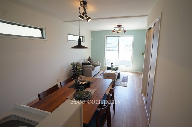 【居間・リビング】 | 八尾市水越3丁目 | 【LDK：17帖】