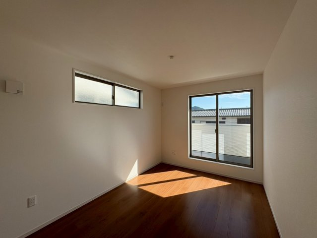 京都市伏見区醍醐古道町6-5の洋室