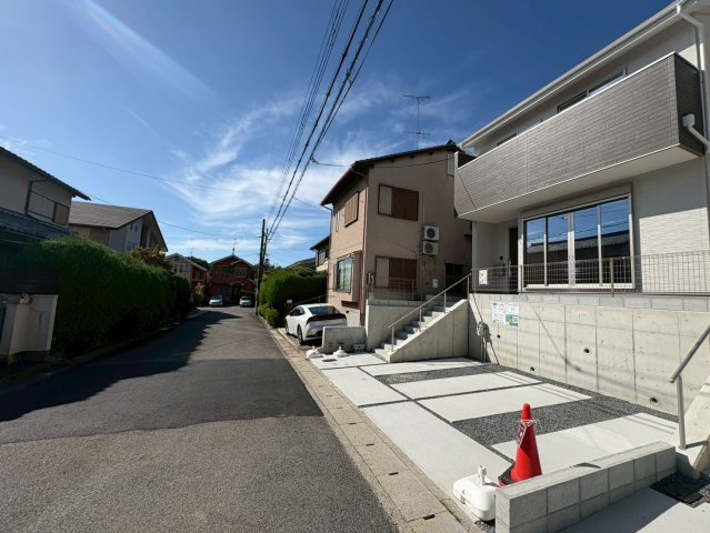 京都市伏見区醍醐古道町6-5の前面道路含む現地写真