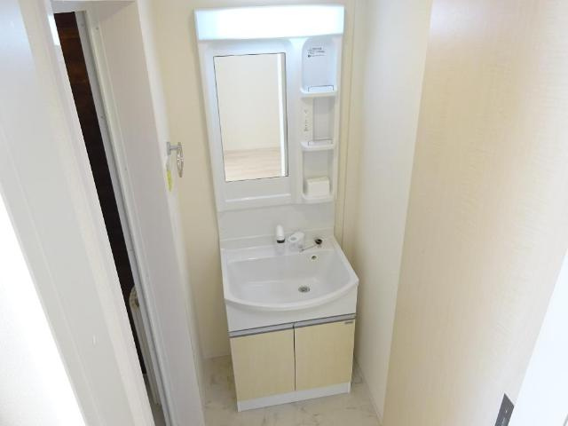 イルミナーレの独立洗面台|洗面