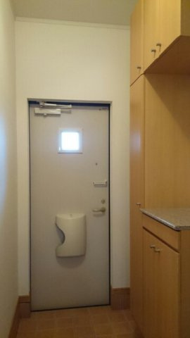 フォレストタウンⅠの玄関|毎日通る玄関はこちらです