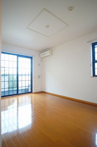 フォレストタウンⅠの居間・リビング|使いやすいリビングです