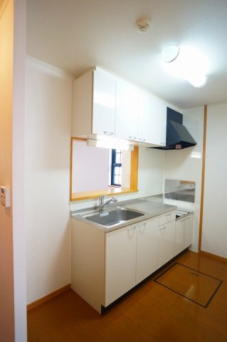 フォレストタウンⅠのキッチン|お料理しやすいキッチンです