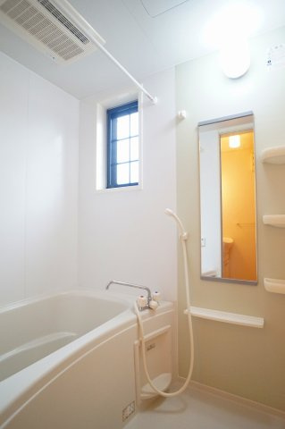 フォレストタウンⅠの浴室|日々の疲れを癒すお風呂付です