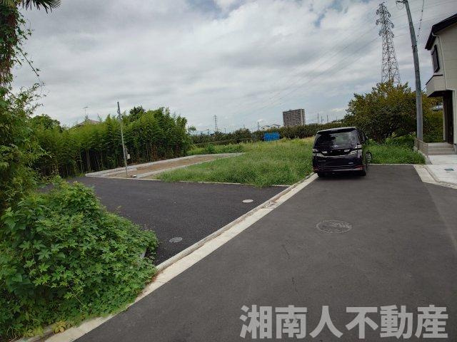 茅ヶ崎市円蔵　新築戸建の前面道路含む現地写真|前面道路含む現地写真です